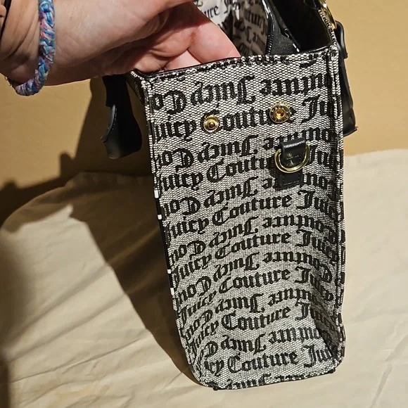 Juicy couture purse - Picture 13 of 13